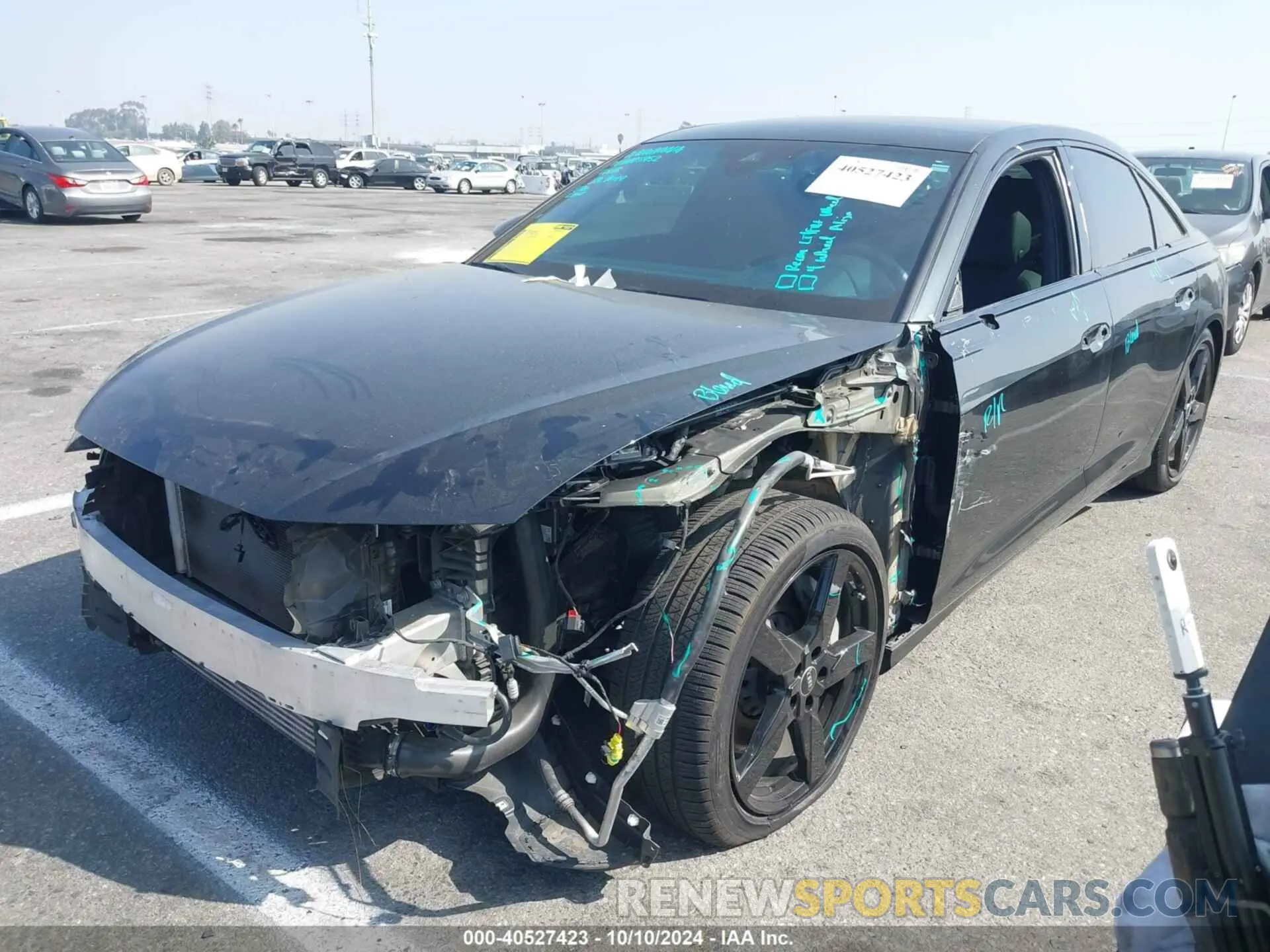 2 fotografías del automóvil dañado WAUL2AF20MN088821 AUDI A6 SEDAN 2021