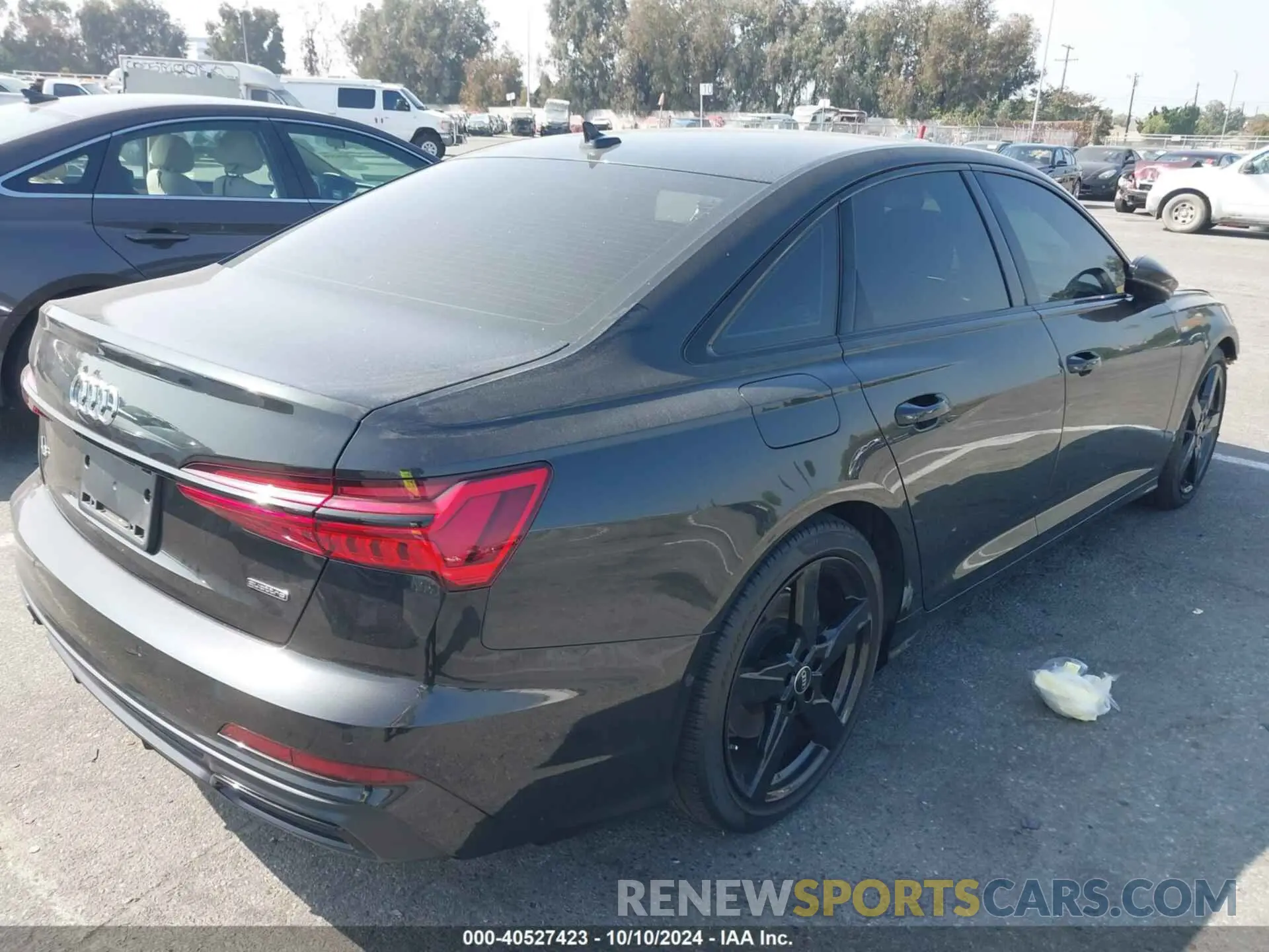 4 fotografías del automóvil dañado WAUL2AF20MN088821 AUDI A6 SEDAN 2021