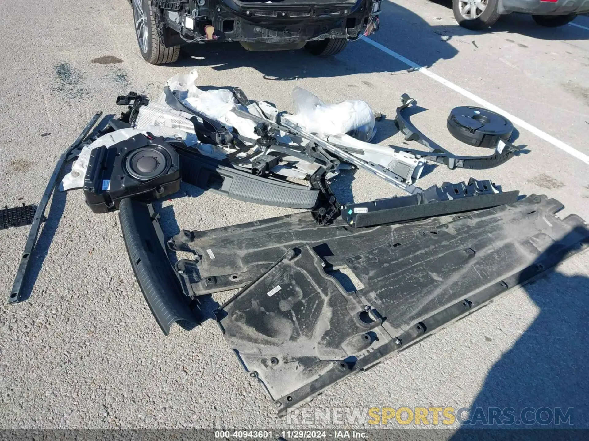 12 fotografías del automóvil dañado WAUE3BF25PN070038 AUDI A6 SEDAN 2023