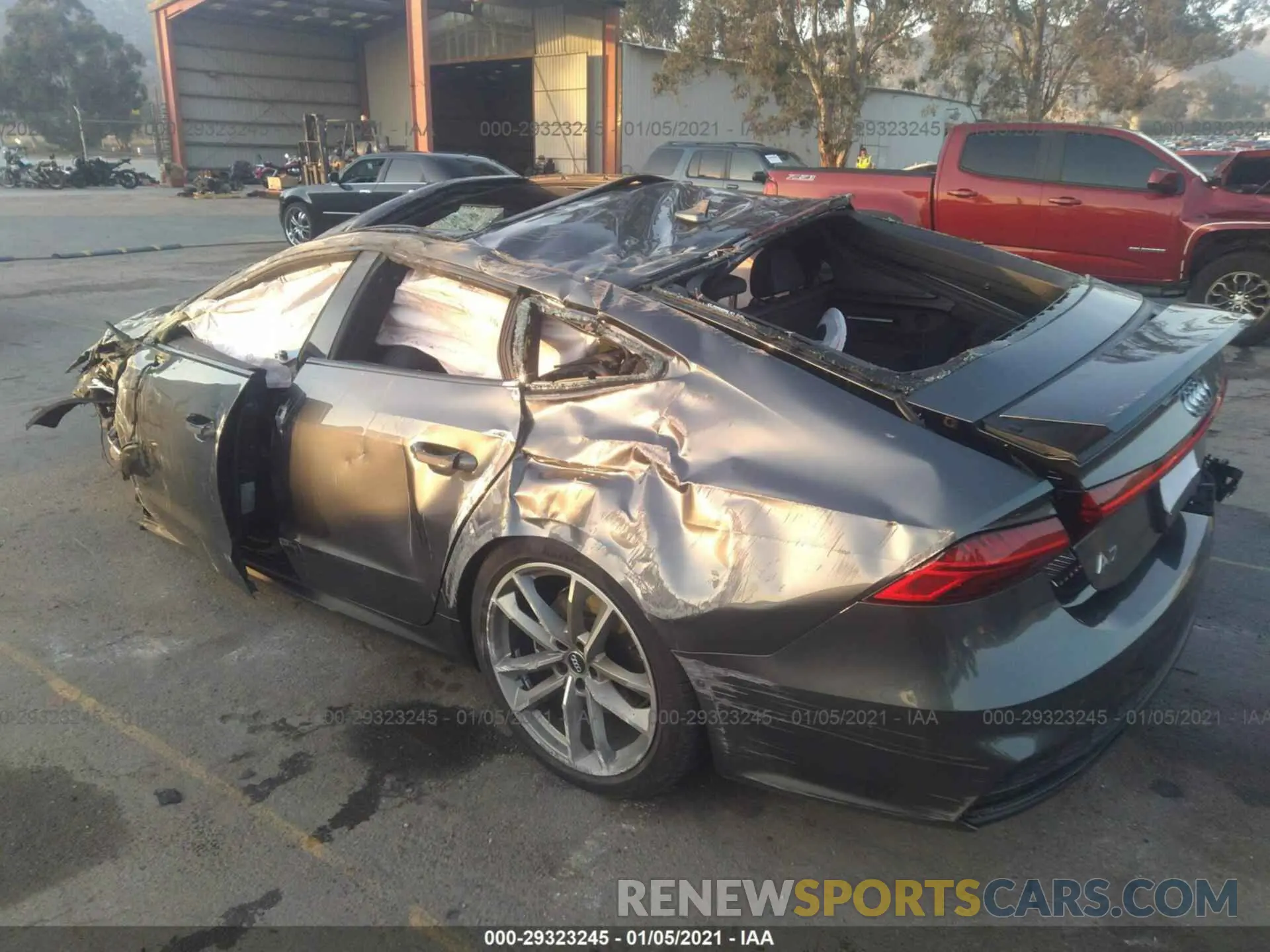 3 fotografías del automóvil dañado WAUU2AF24LN054948 AUDI A7 2020