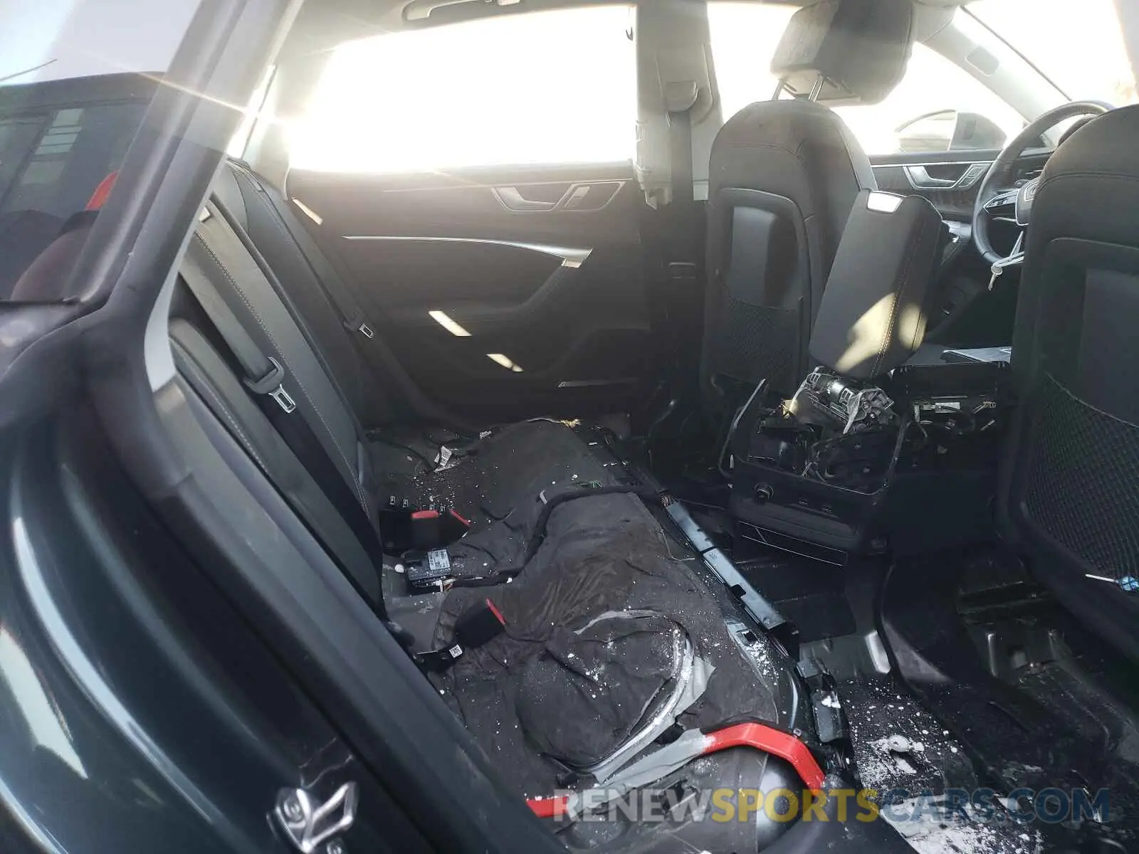 6 fotografías del automóvil dañado WAUV2AF27LN083767 AUDI A7 2020