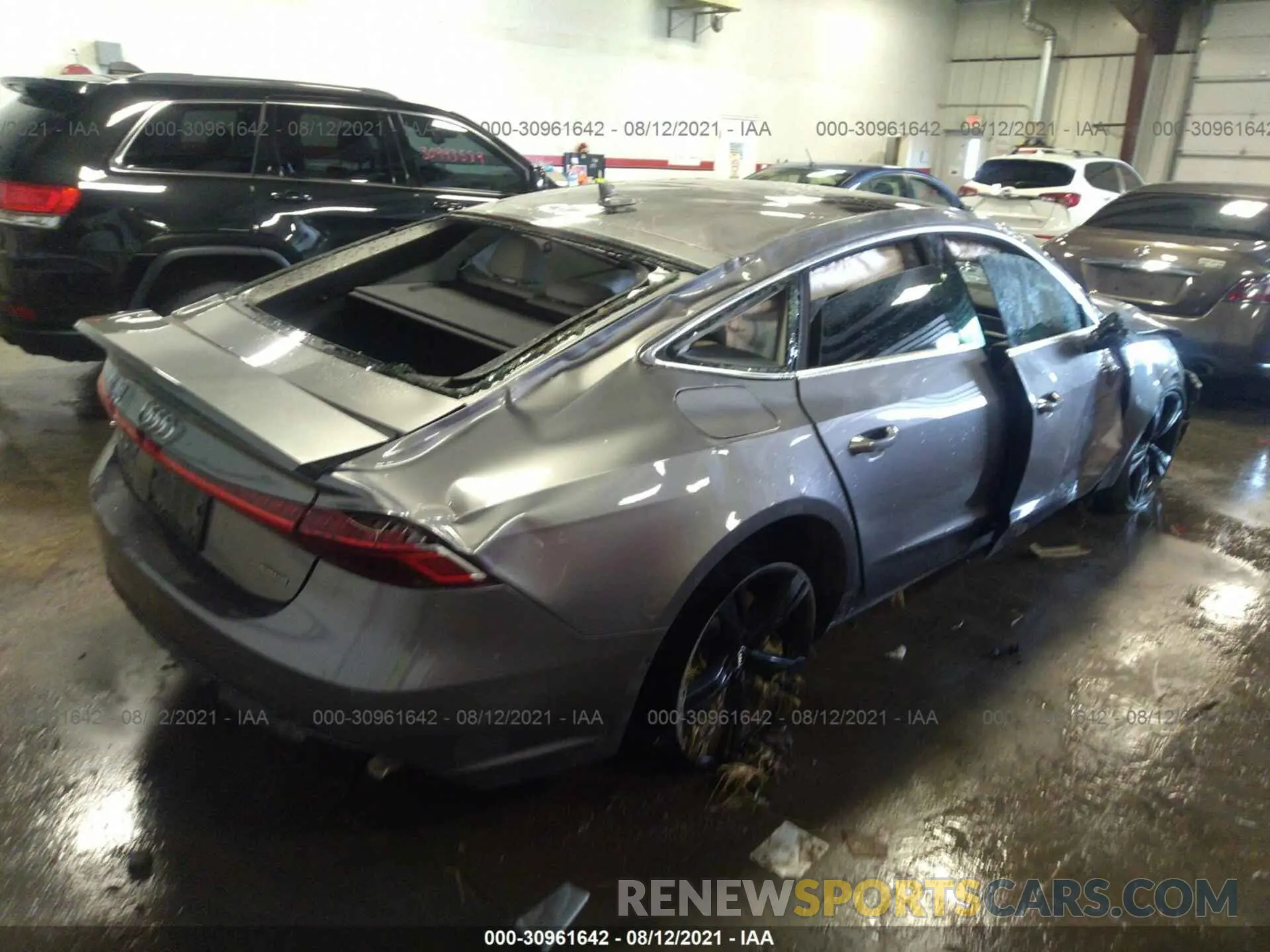 4 fotografías del automóvil dañado WAUR2AF26MN011123 AUDI A7 2021