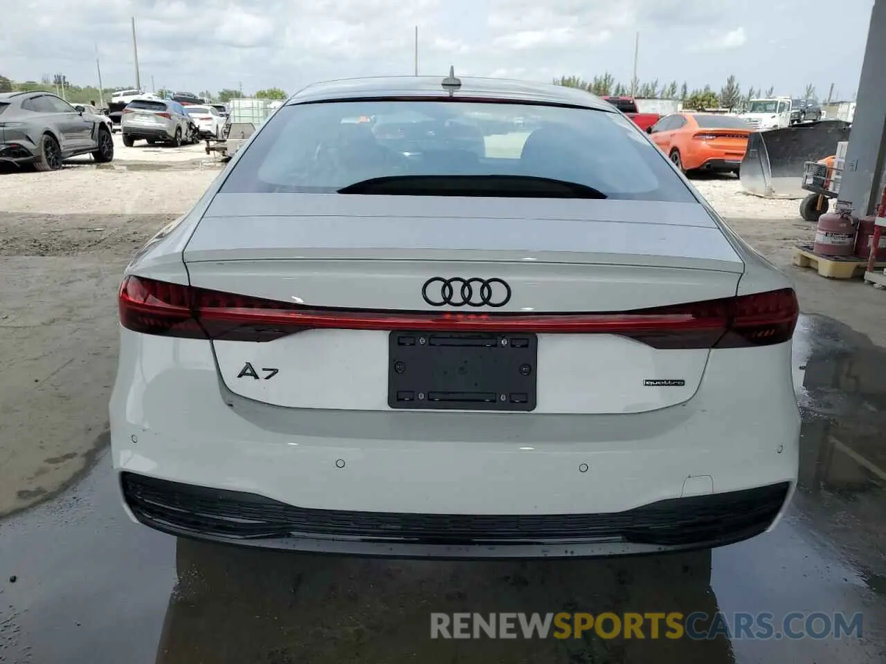 6 fotografías del automóvil dañado WAUTPBF21MN082128 AUDI A7 2021