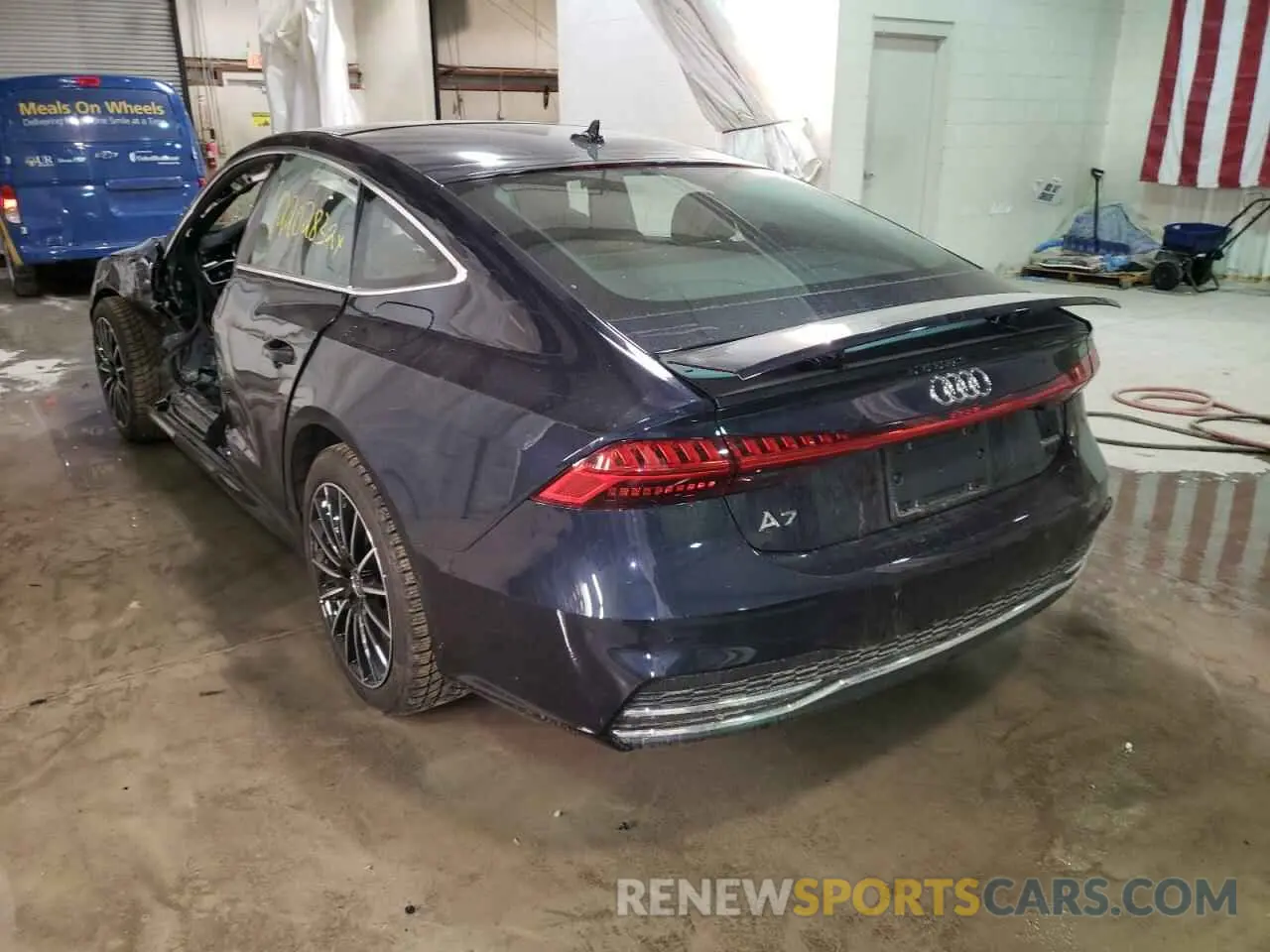 3 fotografías del automóvil dañado WAUVPBF27MN078769 AUDI A7 2021