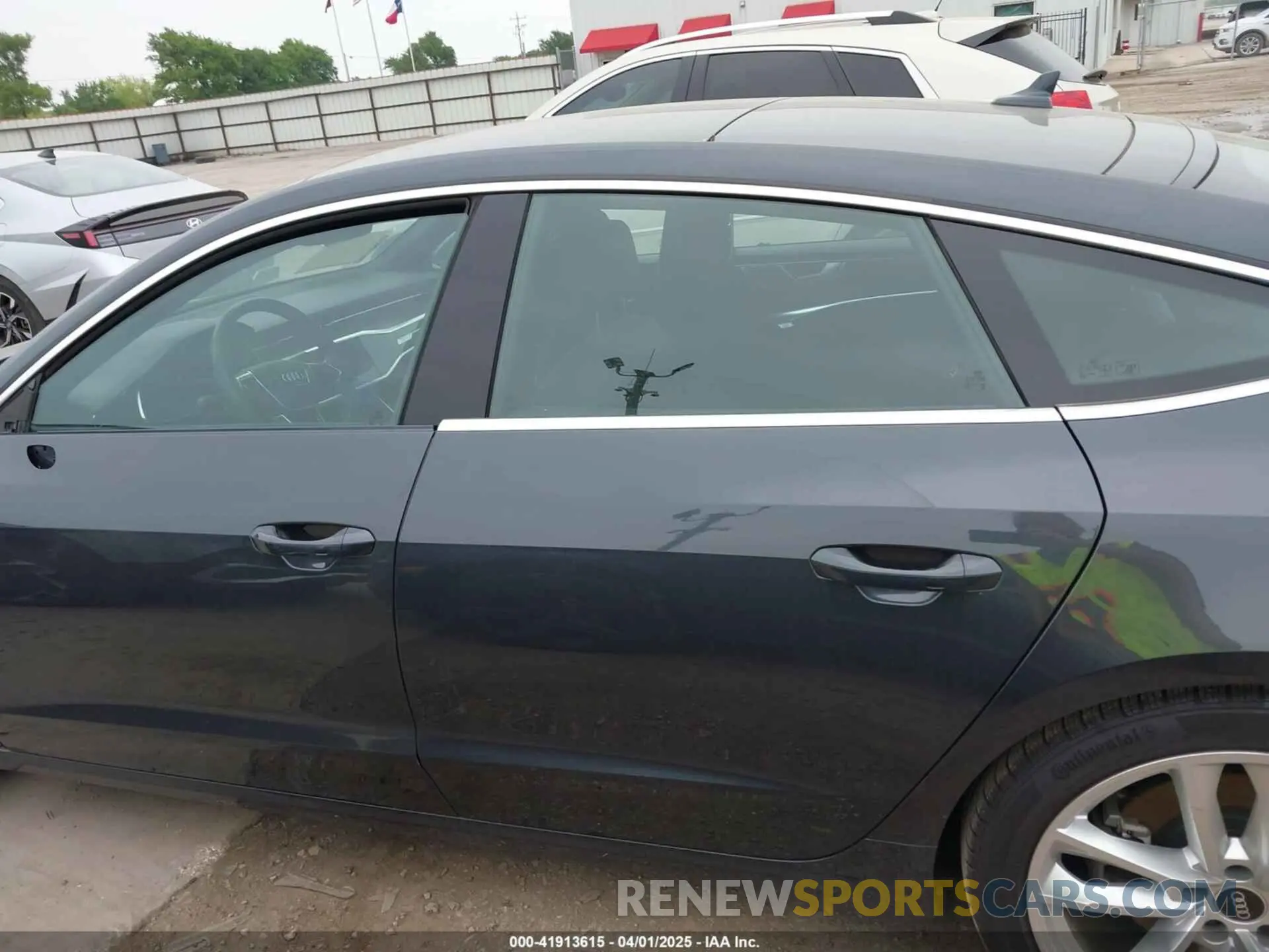 15 fotografías del automóvil dañado WAUS2BF28PN018781 AUDI A7 SPORTBACK 2023