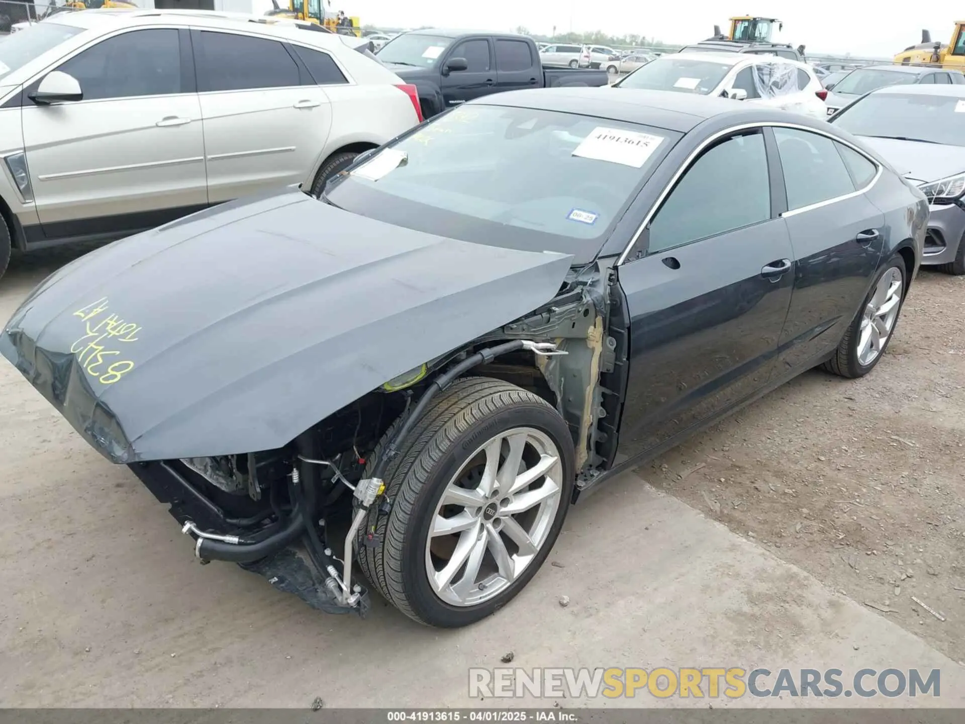 2 fotografías del automóvil dañado WAUS2BF28PN018781 AUDI A7 SPORTBACK 2023