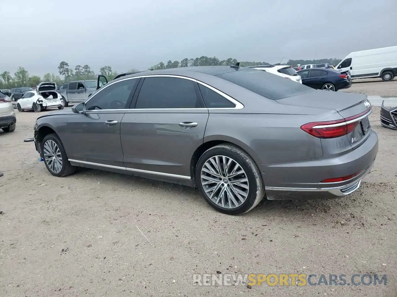 2 fotografías del automóvil dañado WAU8DAF83KN009594 AUDI A8 2019