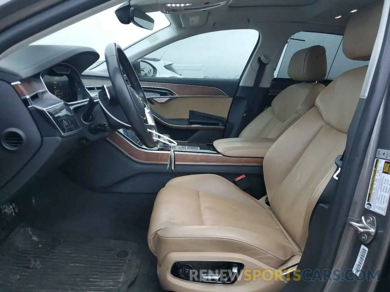 7 fotografías del automóvil dañado WAU8DAF83KN009594 AUDI A8 2019