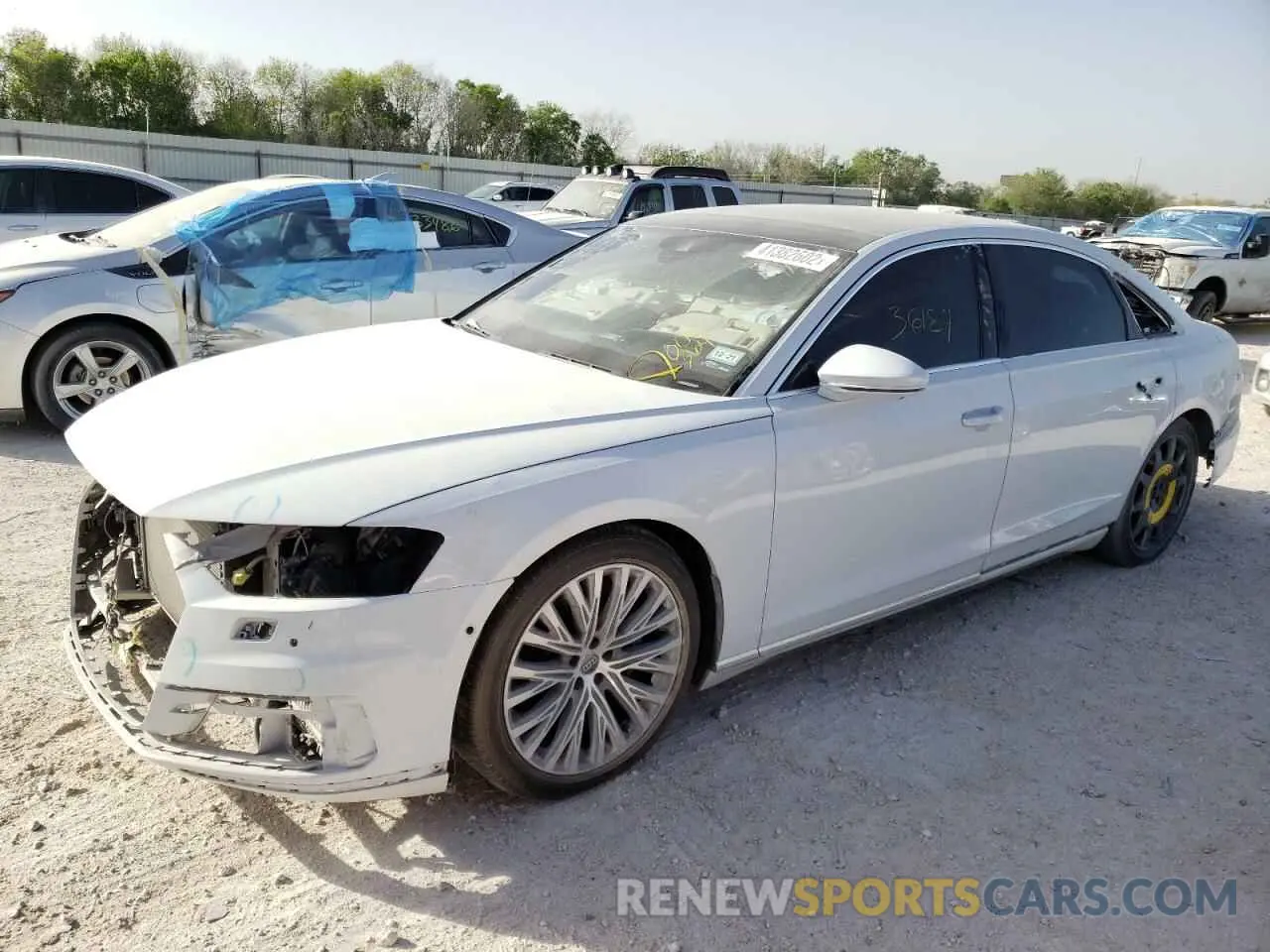 2 fotografías del automóvil dañado WAU8DAF84KN006364 AUDI A8 2019