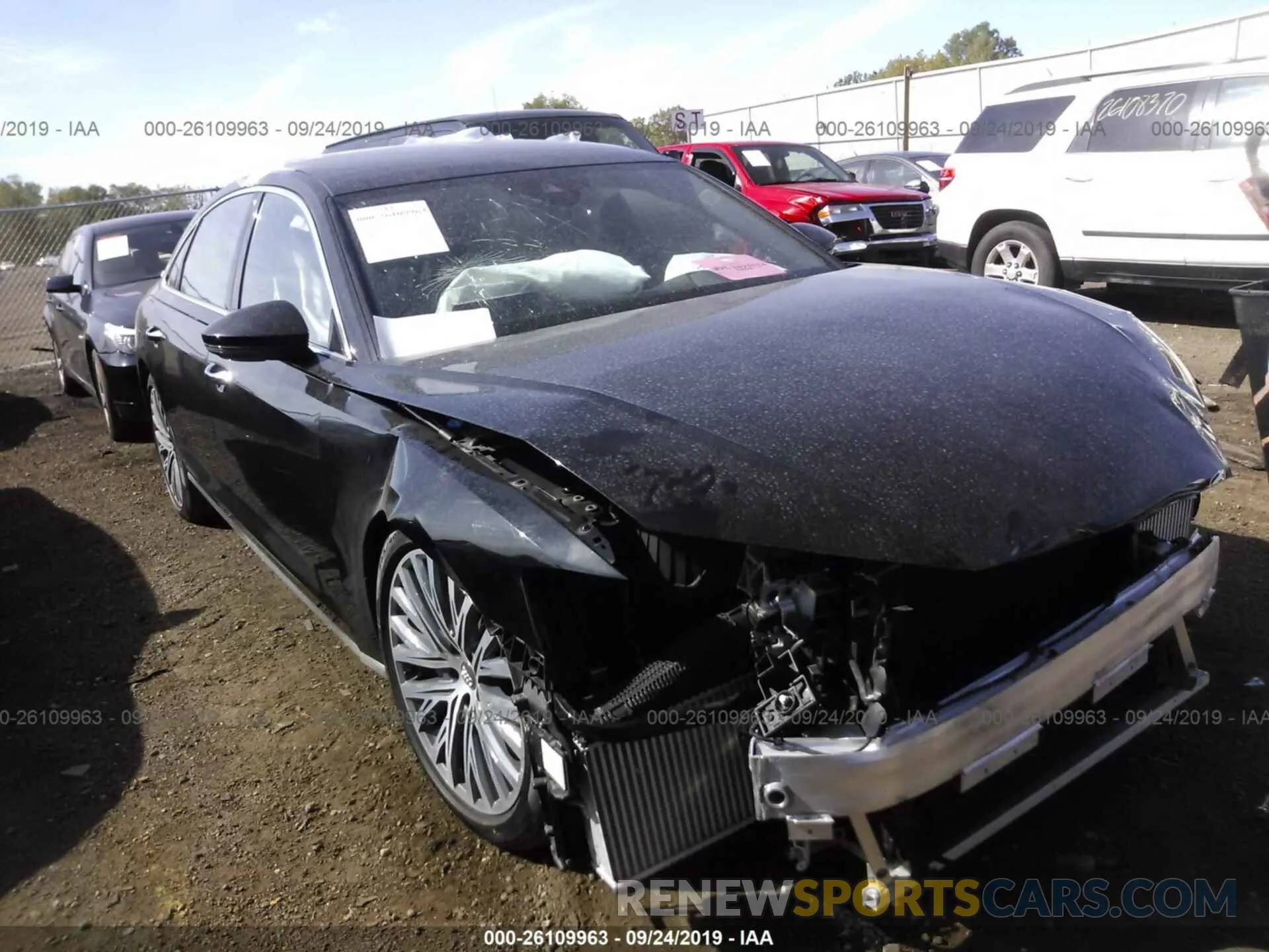 1 fotografías del automóvil dañado WAU8DAF85KN012836 AUDI A8 2019