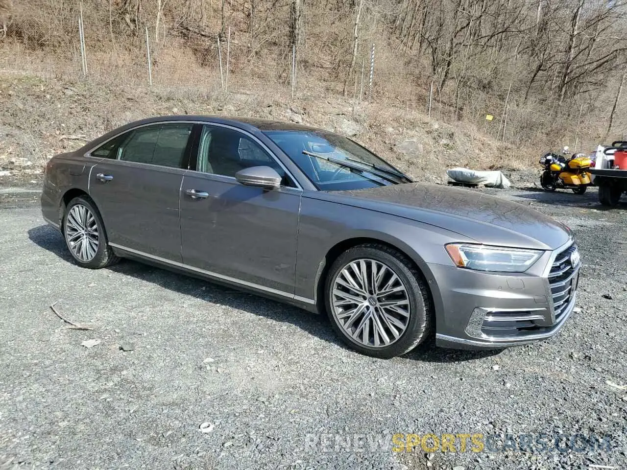 4 fotografías del automóvil dañado WAU8DAF86KN005264 AUDI A8 2019