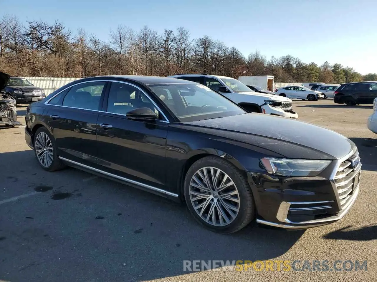 4 fotografías del automóvil dañado WAU8DAF87KN004768 AUDI A8 2019