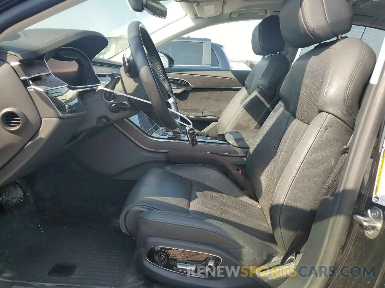 7 fotografías del automóvil dañado WAU8DAF88KN005671 AUDI A8 2019