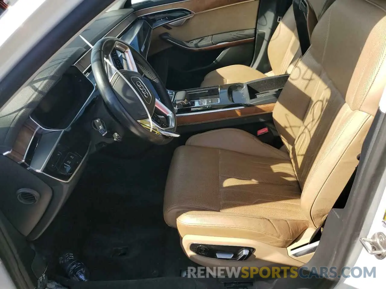7 fotografías del automóvil dañado WAU8DAF88KN006836 AUDI A8 2019