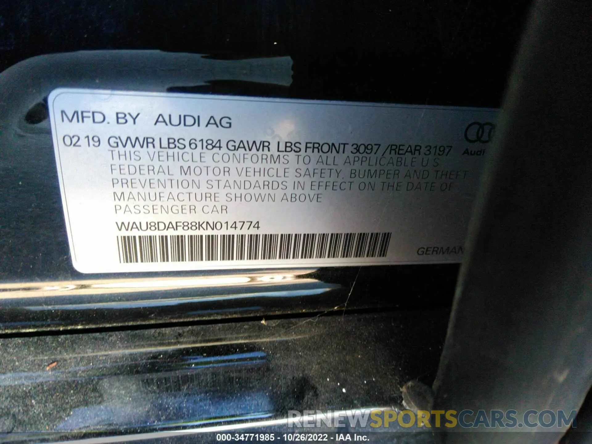 9 fotografías del automóvil dañado WAU8DAF88KN014774 AUDI A8 2019