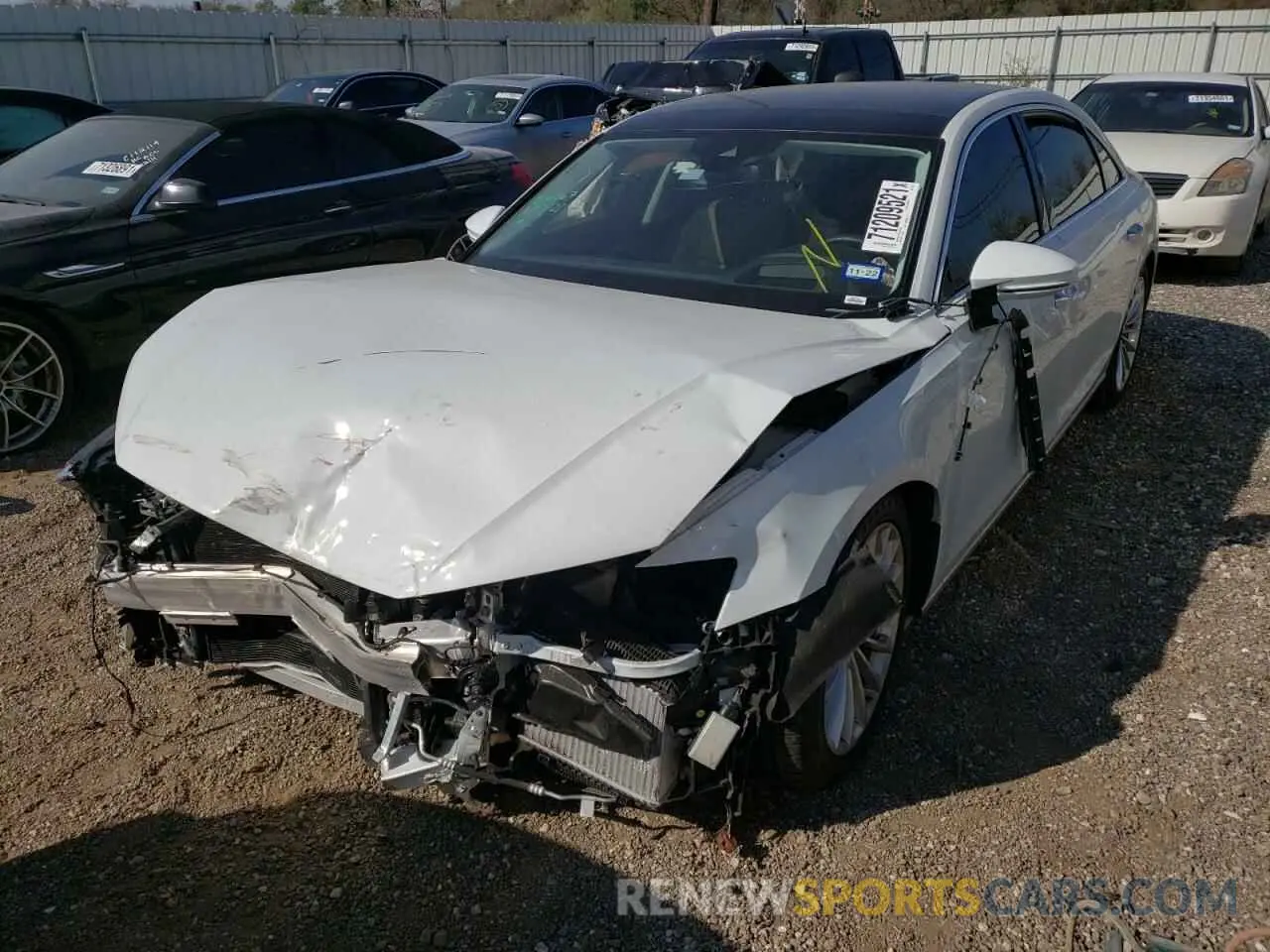 2 fotografías del automóvil dañado WAU8EAF80LN012645 AUDI A8 2020