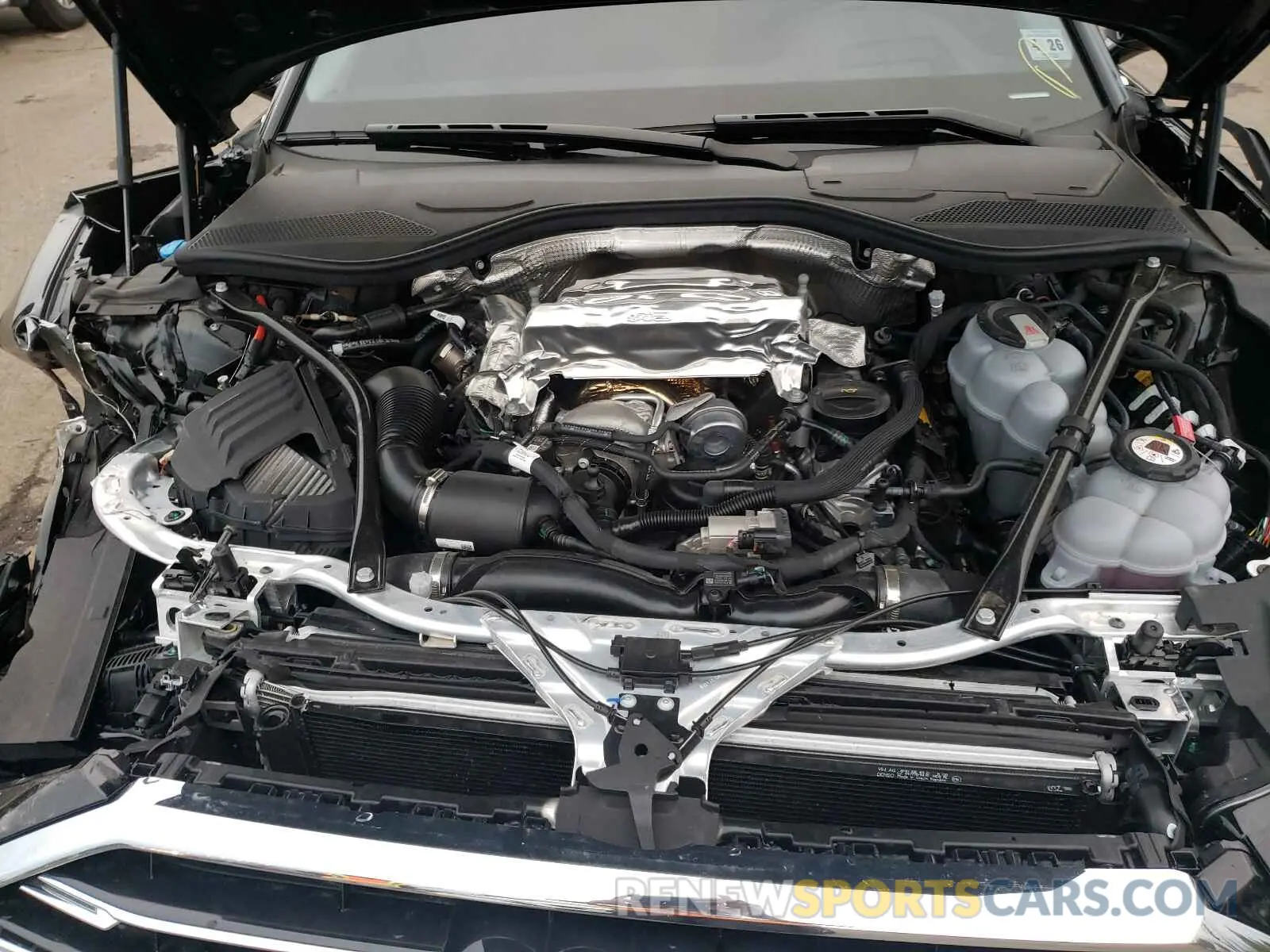7 fotografías del automóvil dañado WAU8HAF85LN015421 AUDI A8 2020