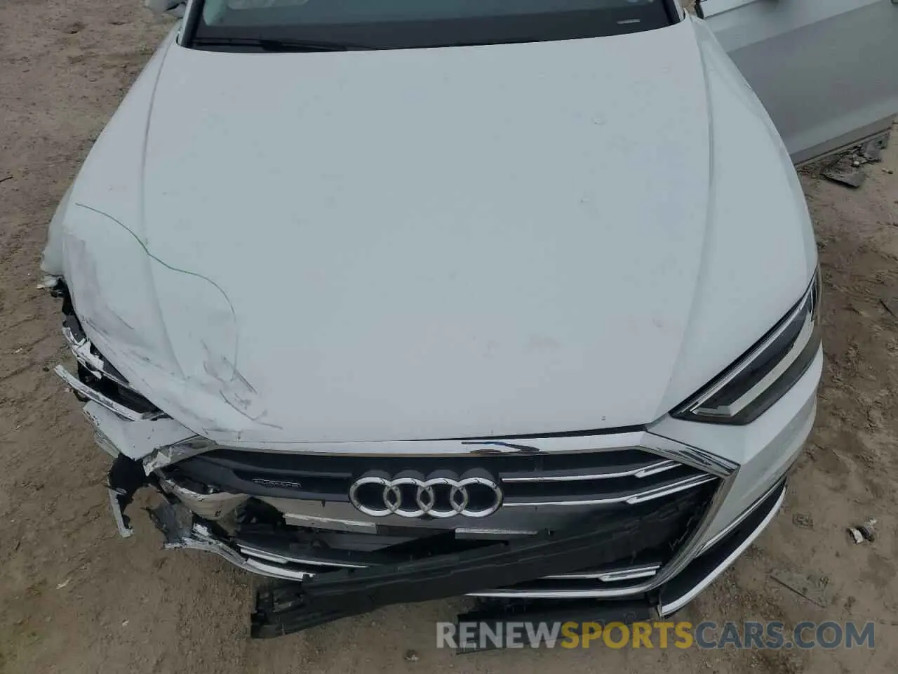 12 fotografías del automóvil dañado WAU8DAF82MN021237 AUDI A8 2021