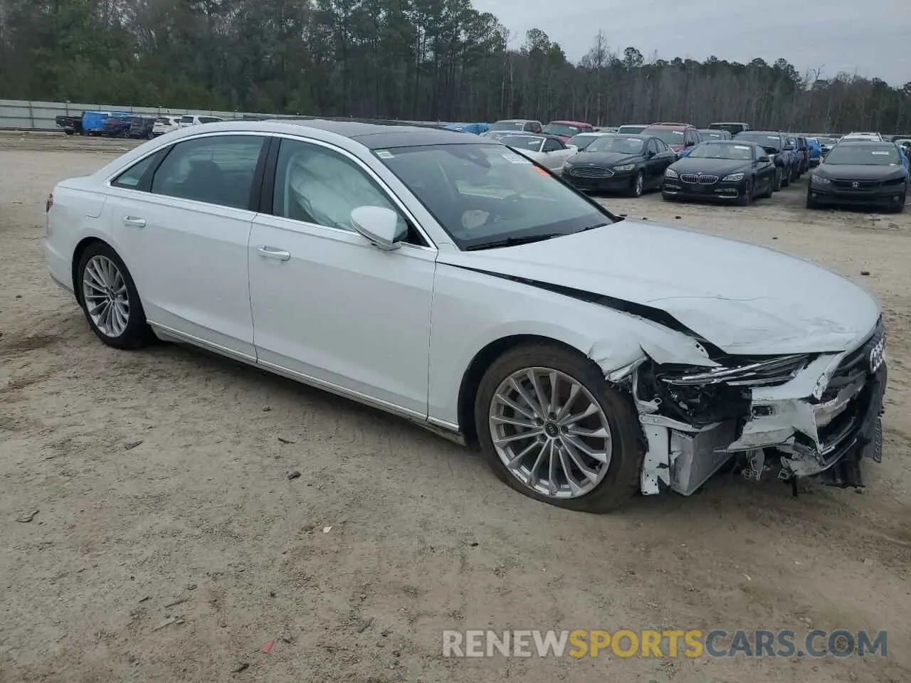 4 fotografías del automóvil dañado WAU8DAF82MN021237 AUDI A8 2021