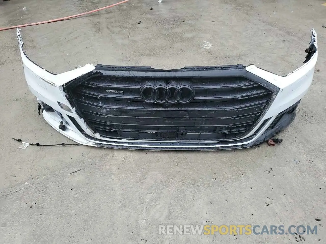 14 fotografías del automóvil dañado WAU8DAF87MN011853 AUDI A8 2021