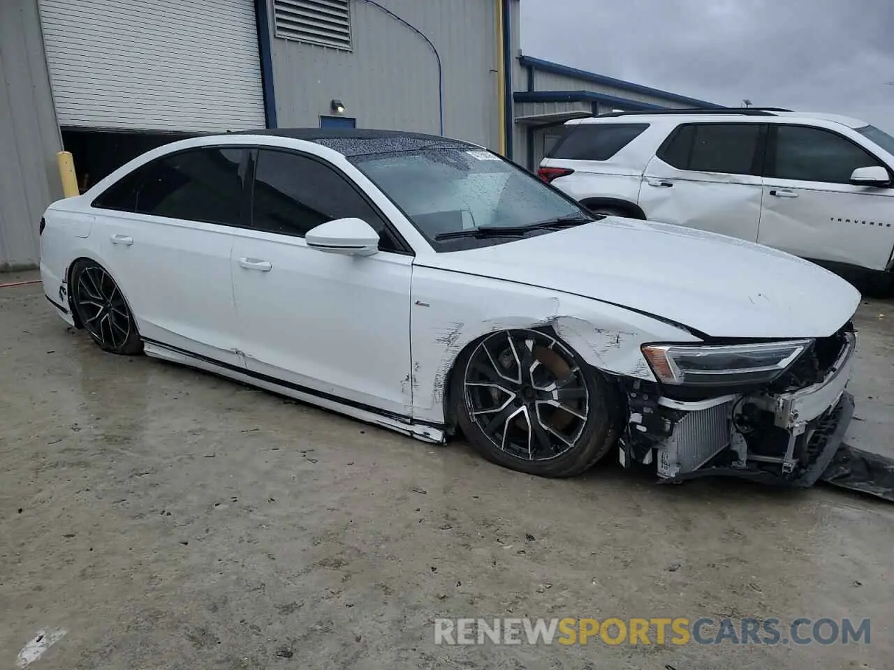 4 fotografías del automóvil dañado WAU8DAF87MN011853 AUDI A8 2021