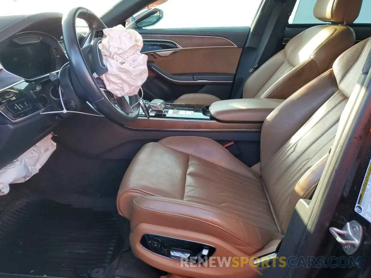7 fotografías del automóvil dañado WAU8EAF82MN013779 AUDI A8 2021