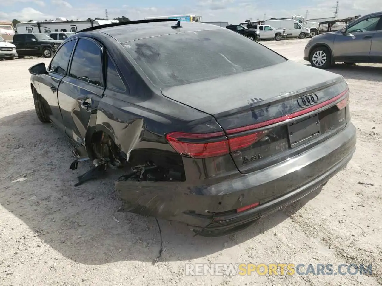 3 fotografías del automóvil dañado WAU8EAF87MN030285 AUDI A8 2021