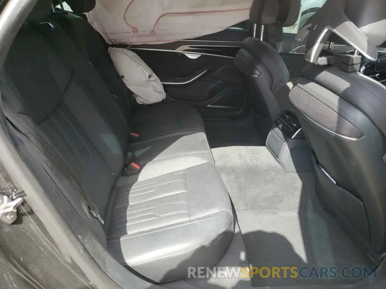 6 fotografías del automóvil dañado WAU8EAF87MN030285 AUDI A8 2021