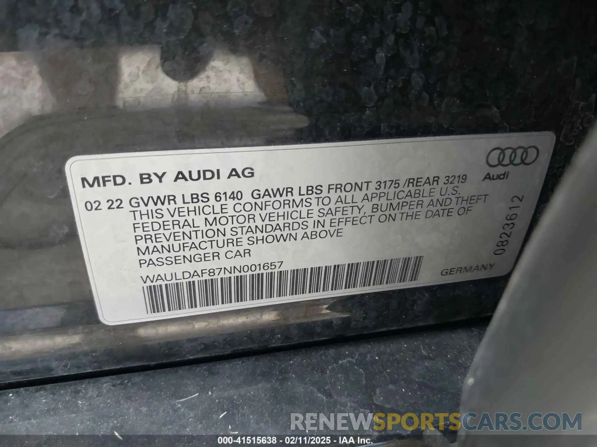 9 fotografías del automóvil dañado WAULDAF87NN001657 AUDI A8 2022