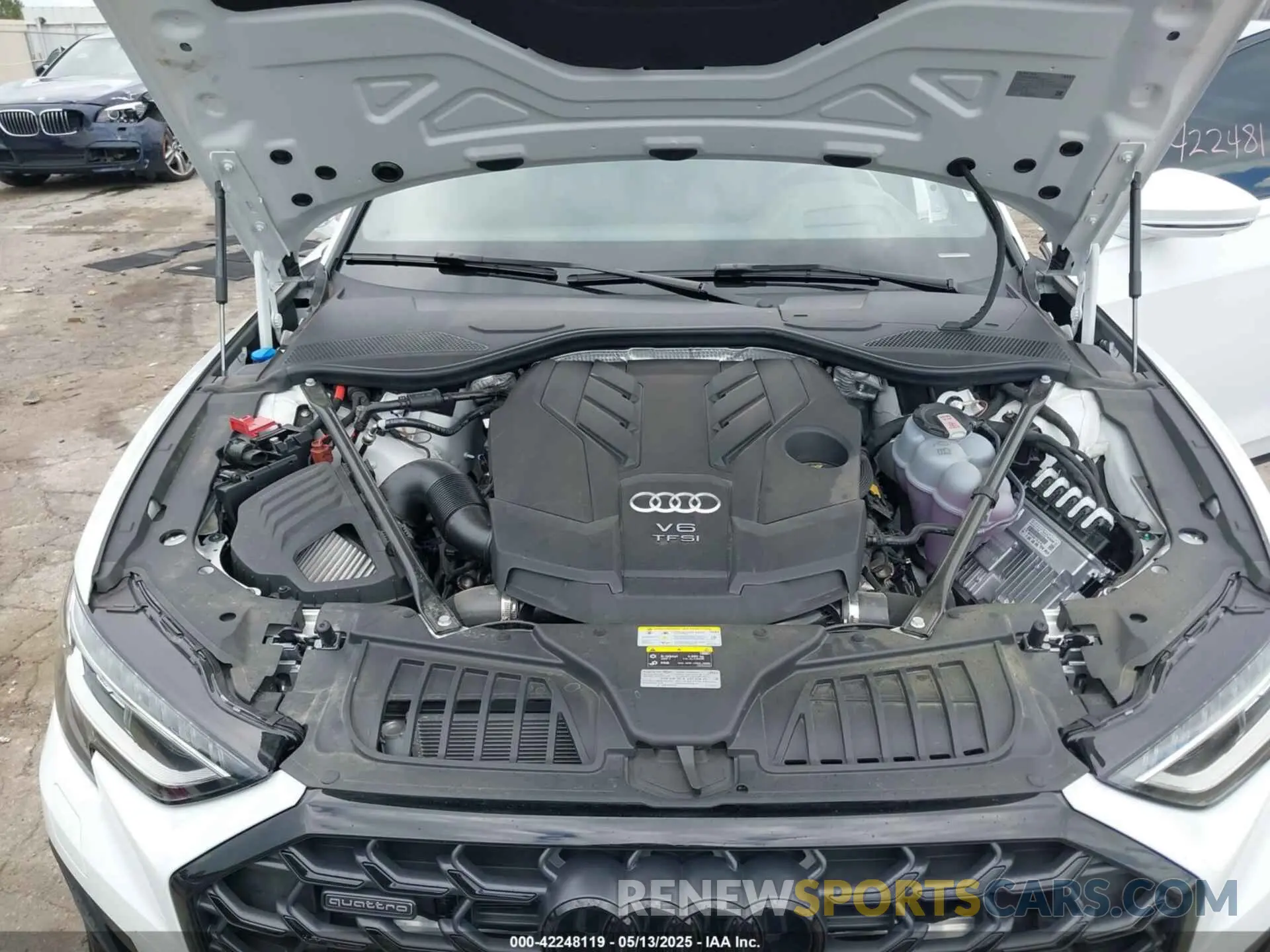10 fotografías del automóvil dañado WAULDAF84RN001296 AUDI A8 2024