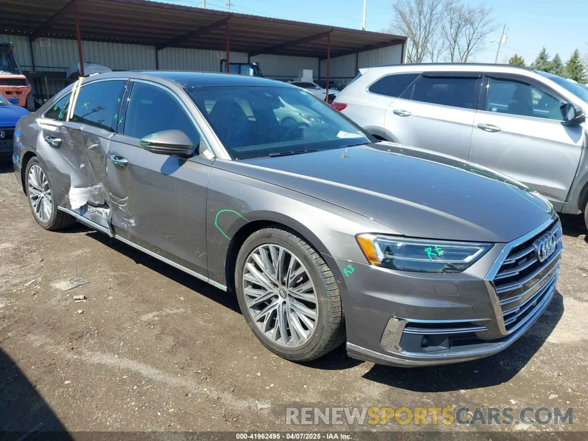1 fotografías del automóvil dañado WAU8DAF82KN004287 AUDI A8 L 2019