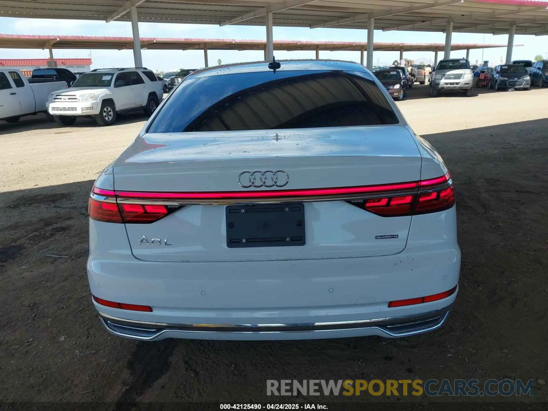 17 fotografías del automóvil dañado WAU8DAF83KN006128 AUDI A8 L 2019