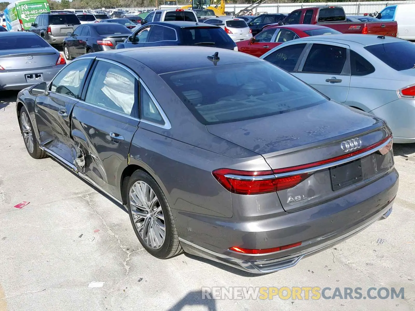 3 fotografías del automóvil dañado WAU8DAF86KN004762 AUDI A8 L 2019