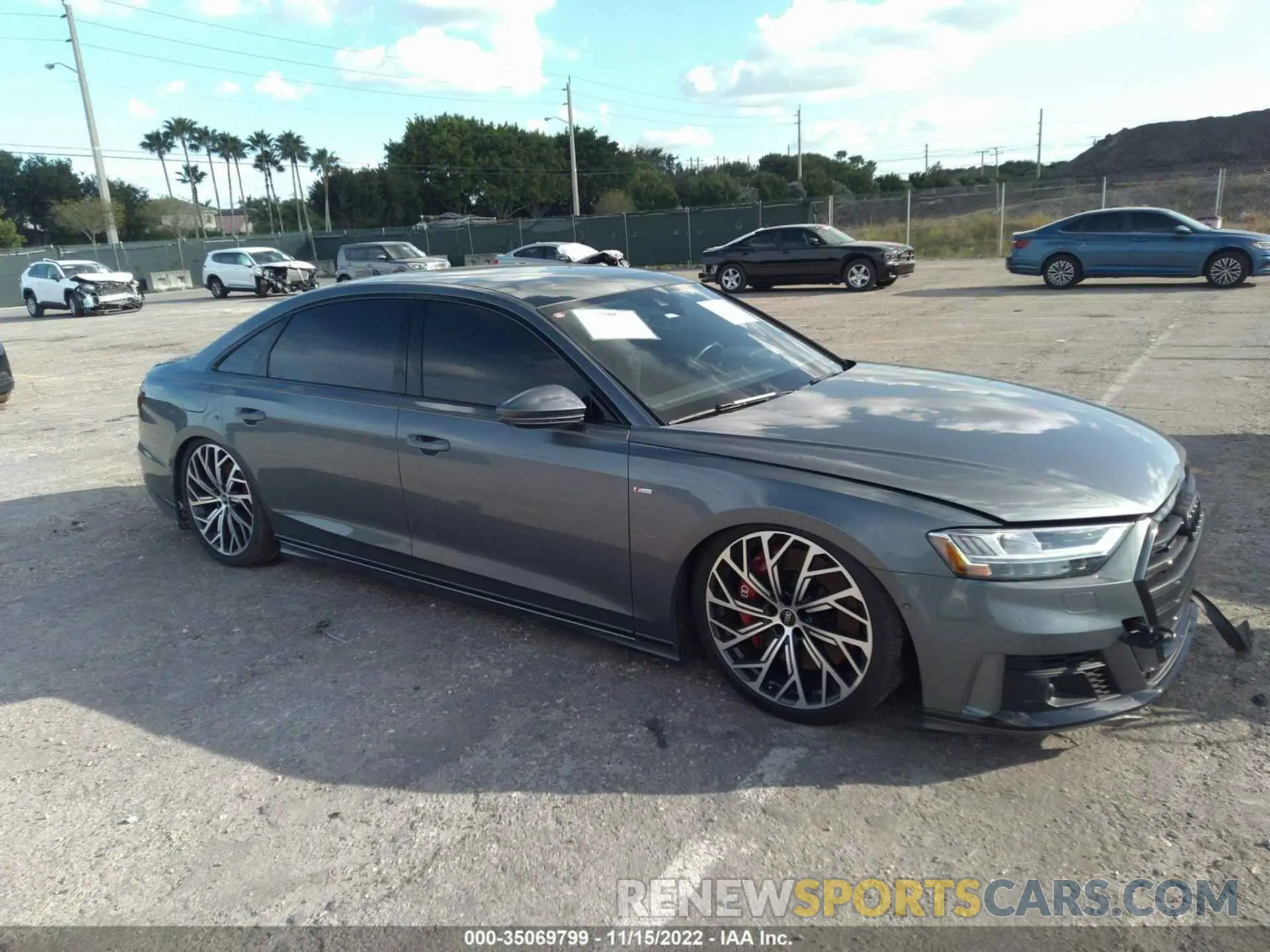 1 fotografías del automóvil dañado WAU8EAF83MN017727 AUDI A8 L 2021