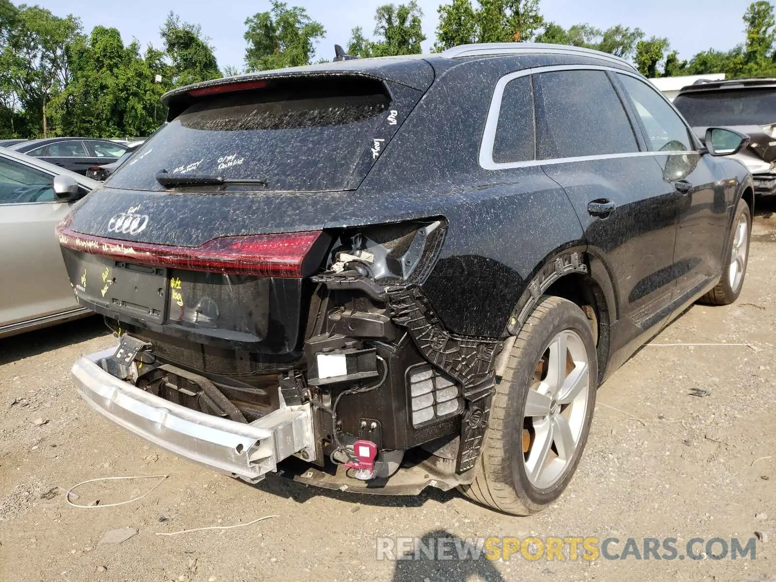 4 fotografías del automóvil dañado WA1VAAGEXKB020591 AUDI ALL OTHER 2019