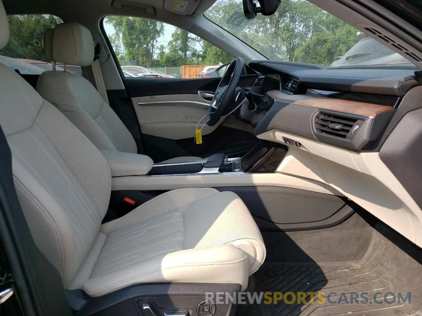 5 fotografías del automóvil dañado WA1VAAGEXKB020591 AUDI ALL OTHER 2019