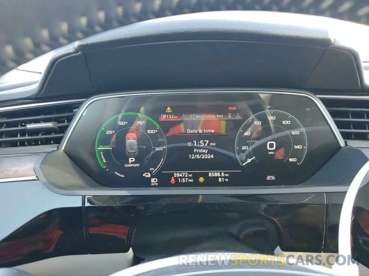 9 fotografías del automóvil dañado WA1LAAGE0KB010305 AUDI E-TRON 2019