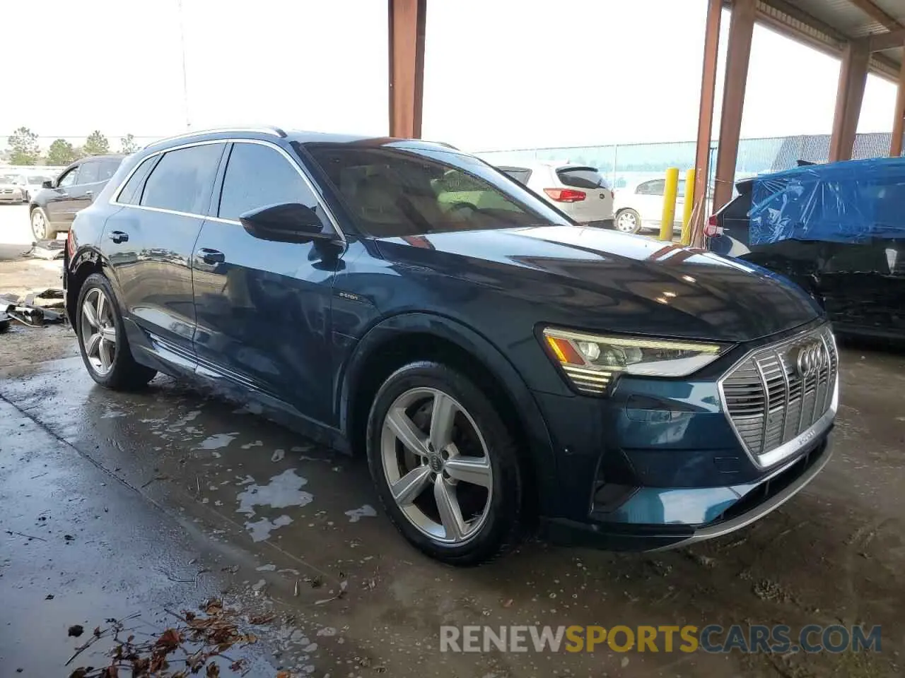 4 fotografías del automóvil dañado WA1LAAGE0KB010935 AUDI E-TRON 2019