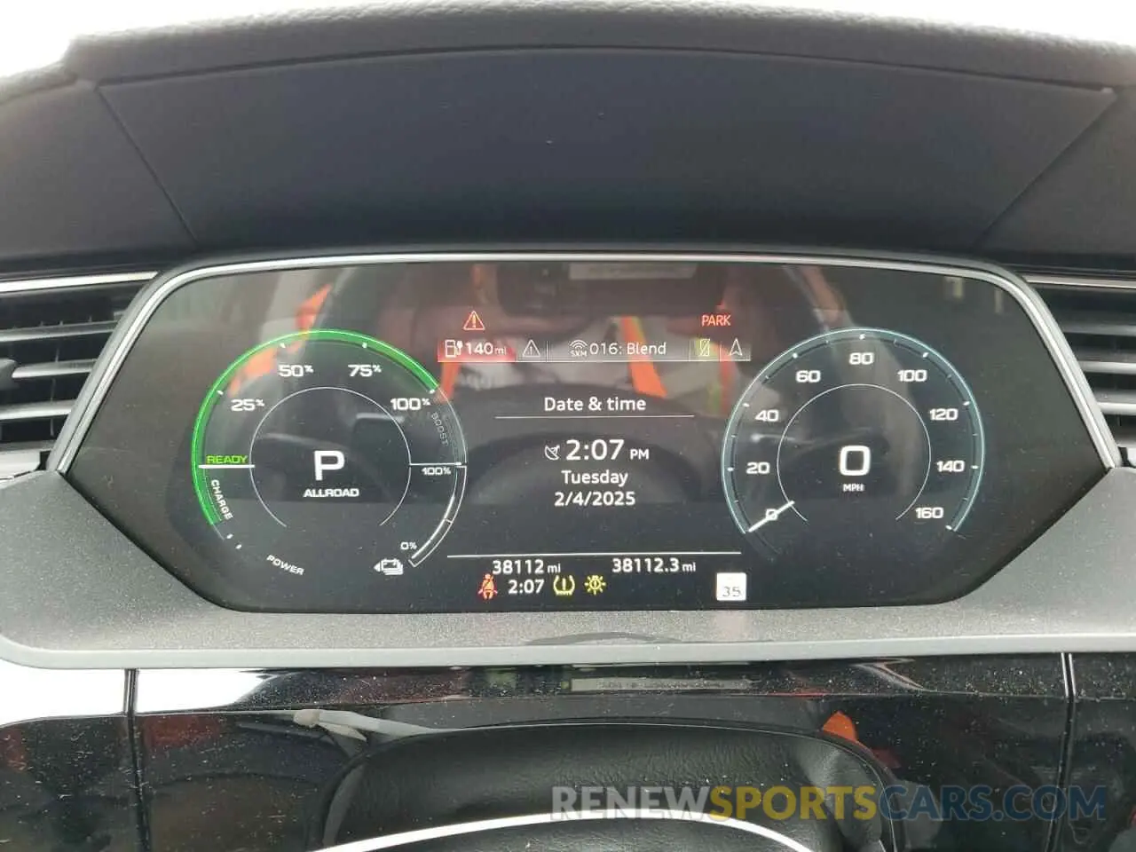 9 fotografías del automóvil dañado WA1LAAGE0KB021160 AUDI E-TRON 2019