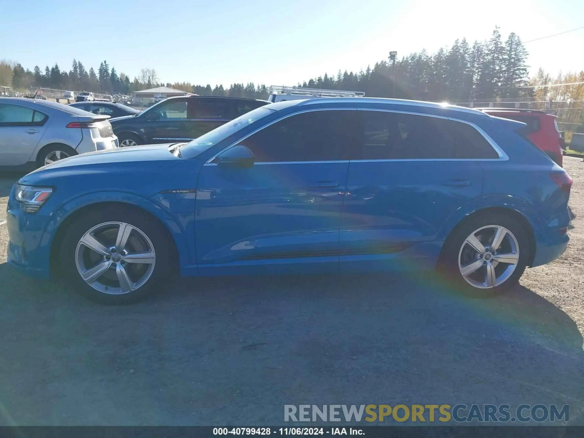 14 fotografías del automóvil dañado WA1LAAGE5KB005407 AUDI E-TRON 2019