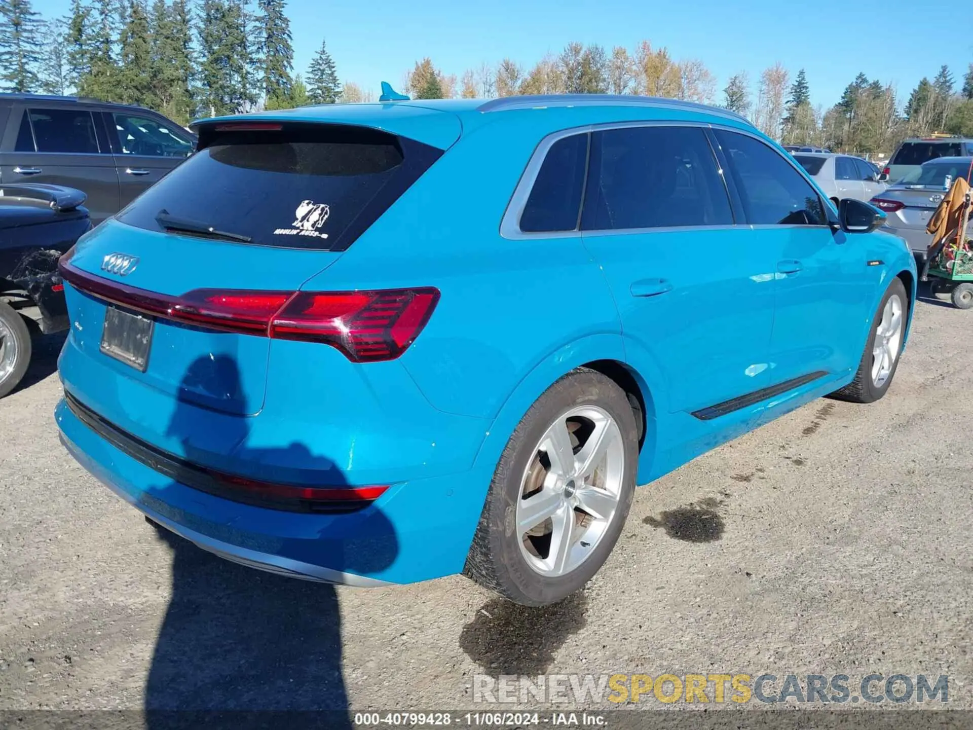 4 fotografías del automóvil dañado WA1LAAGE5KB005407 AUDI E-TRON 2019