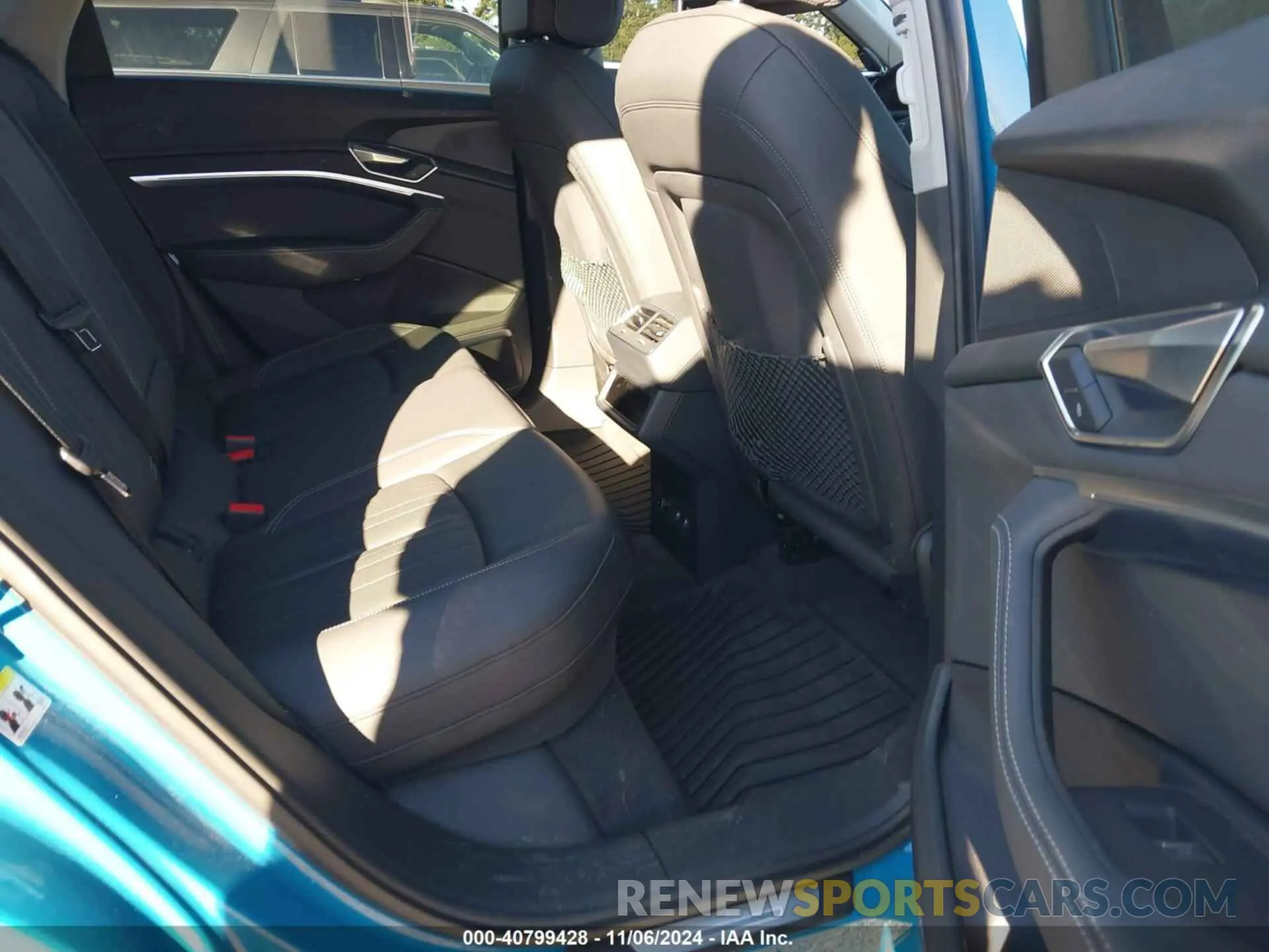 8 fotografías del automóvil dañado WA1LAAGE5KB005407 AUDI E-TRON 2019