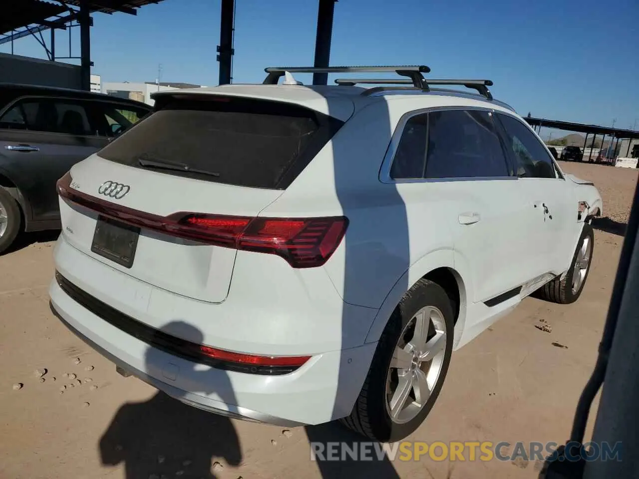 3 fotografías del automóvil dañado WA1LABGE0KB016191 AUDI E-TRON 2019