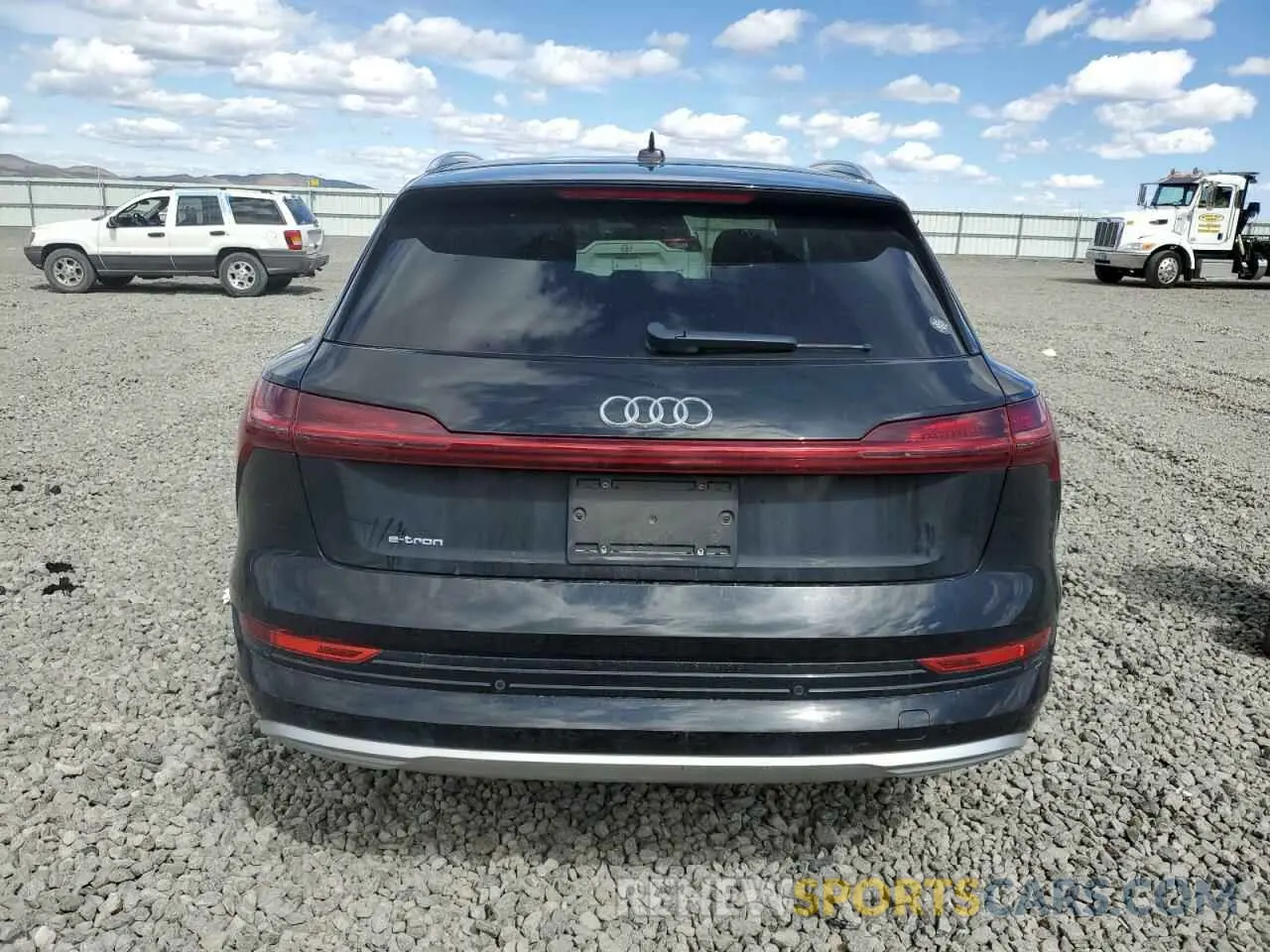 6 fotografías del automóvil dañado WA1LABGE1KB021741 AUDI E-TRON 2019