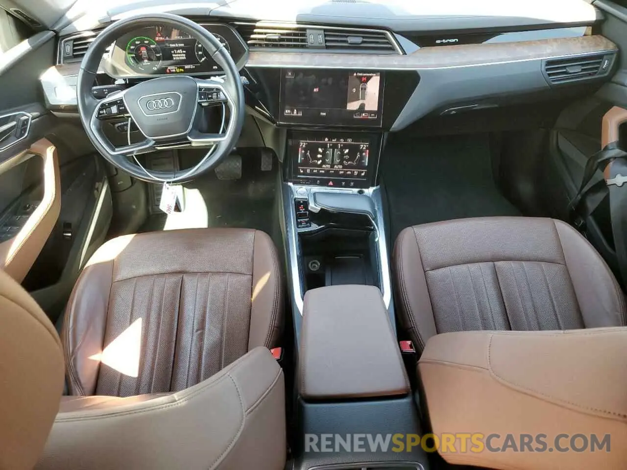 8 fotografías del automóvil dañado WA1LABGE6KB014901 AUDI E-TRON 2019