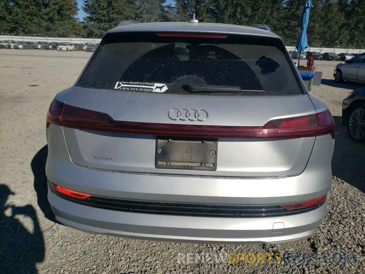 6 fotografías del automóvil dañado WA1VAAGE0KB021748 AUDI E-TRON 2019