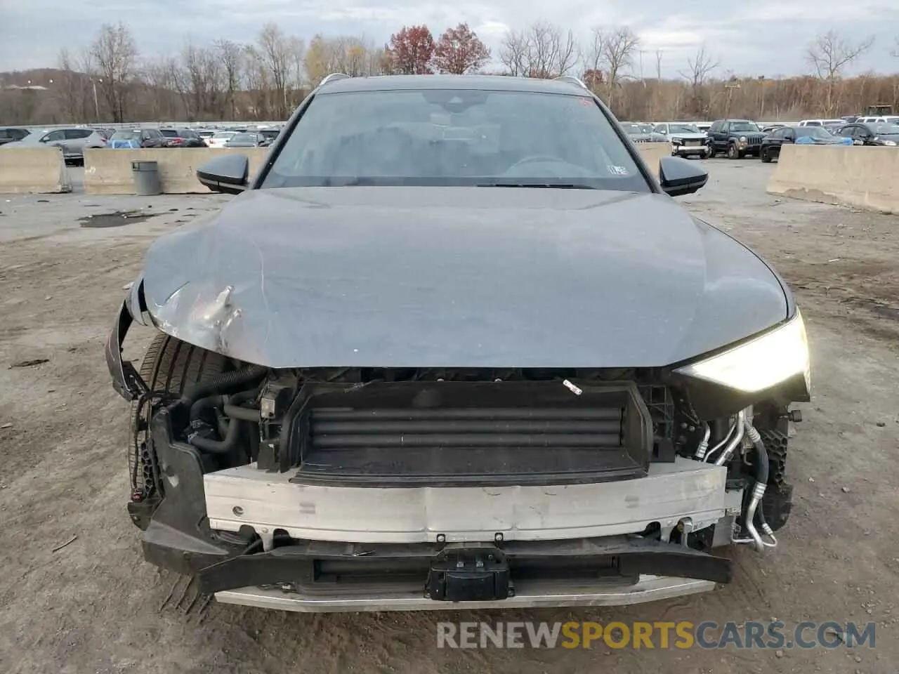 5 fotografías del automóvil dañado WA1VAAGE6KB006834 AUDI E-TRON 2019