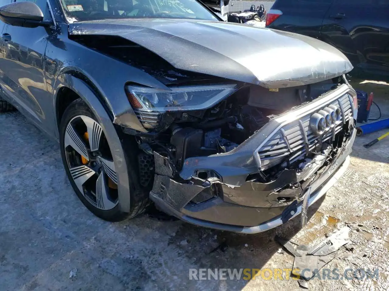 9 fotografías del automóvil dañado WA1VAAGE9KB006052 AUDI E-TRON 2019