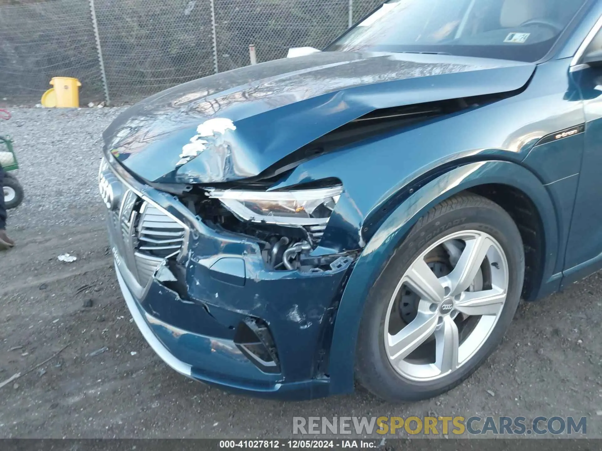 19 fotografías del automóvil dañado WA1VABGE0KB011579 AUDI E-TRON 2019