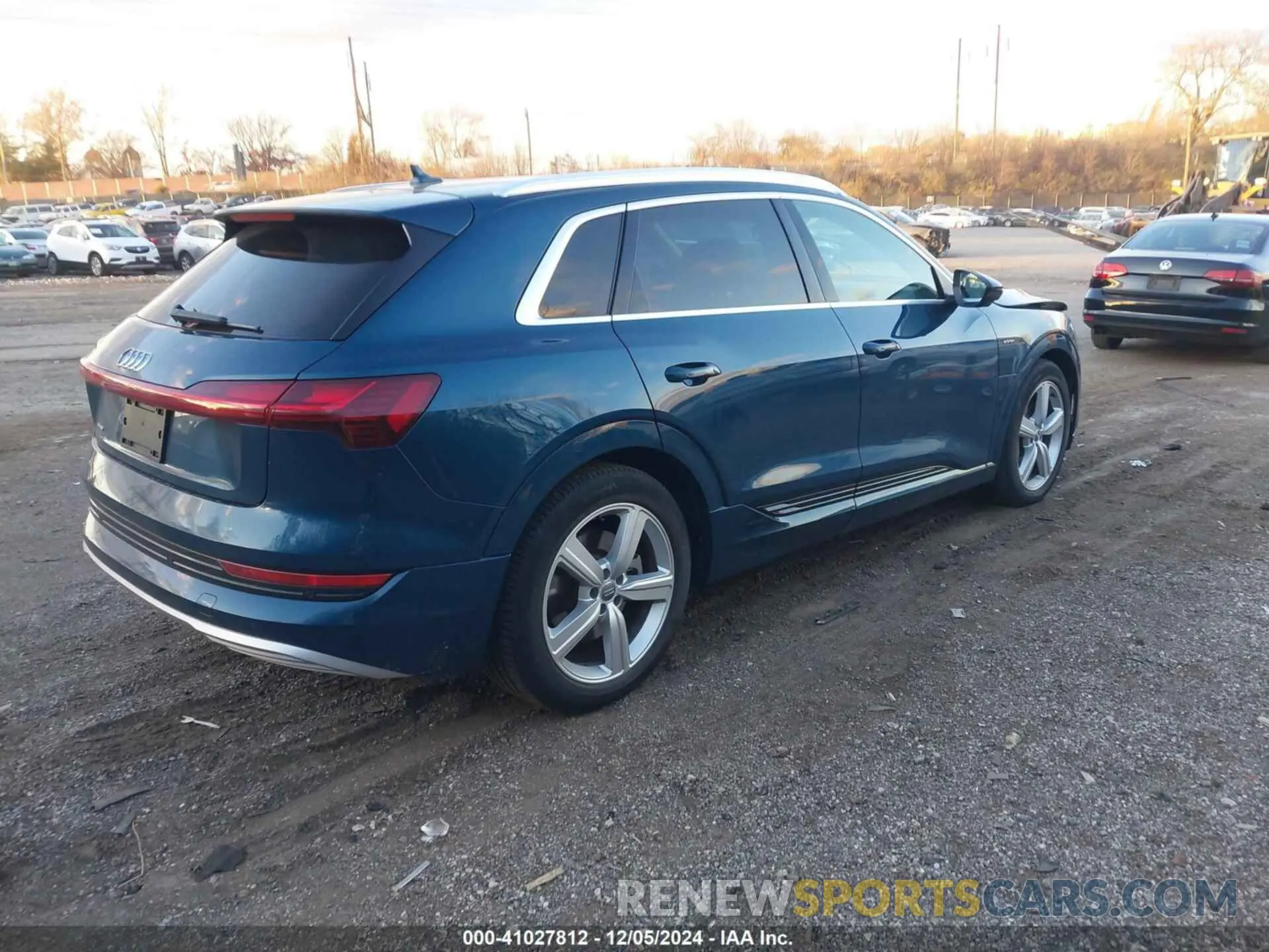 4 fotografías del automóvil dañado WA1VABGE0KB011579 AUDI E-TRON 2019